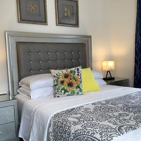 Via Veneto - Old Town Bed & Breakfast Niagara-on-the-Lake Bagian luar foto