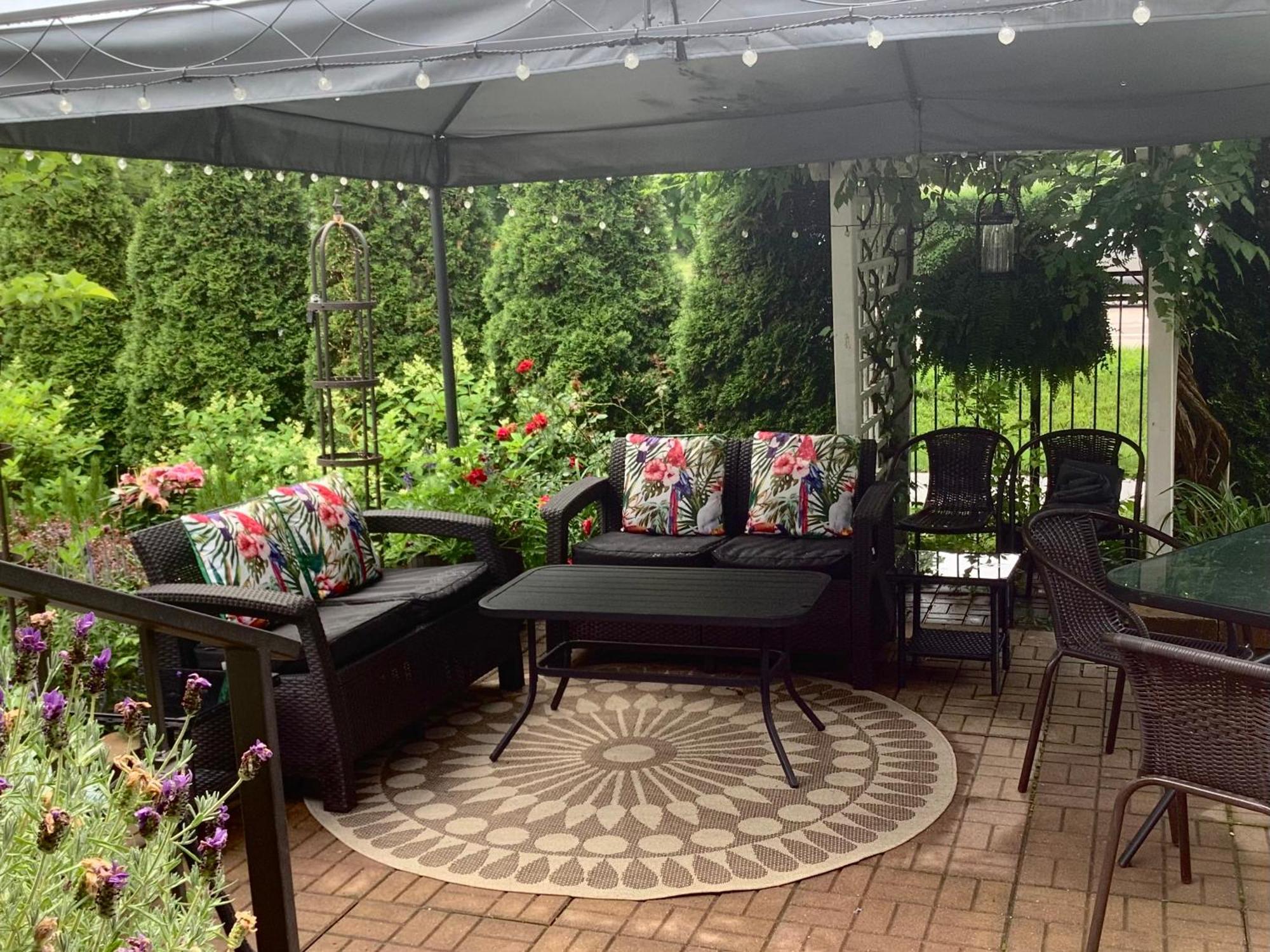 Via Veneto - Old Town Bed & Breakfast Niagara-on-the-Lake Bagian luar foto
