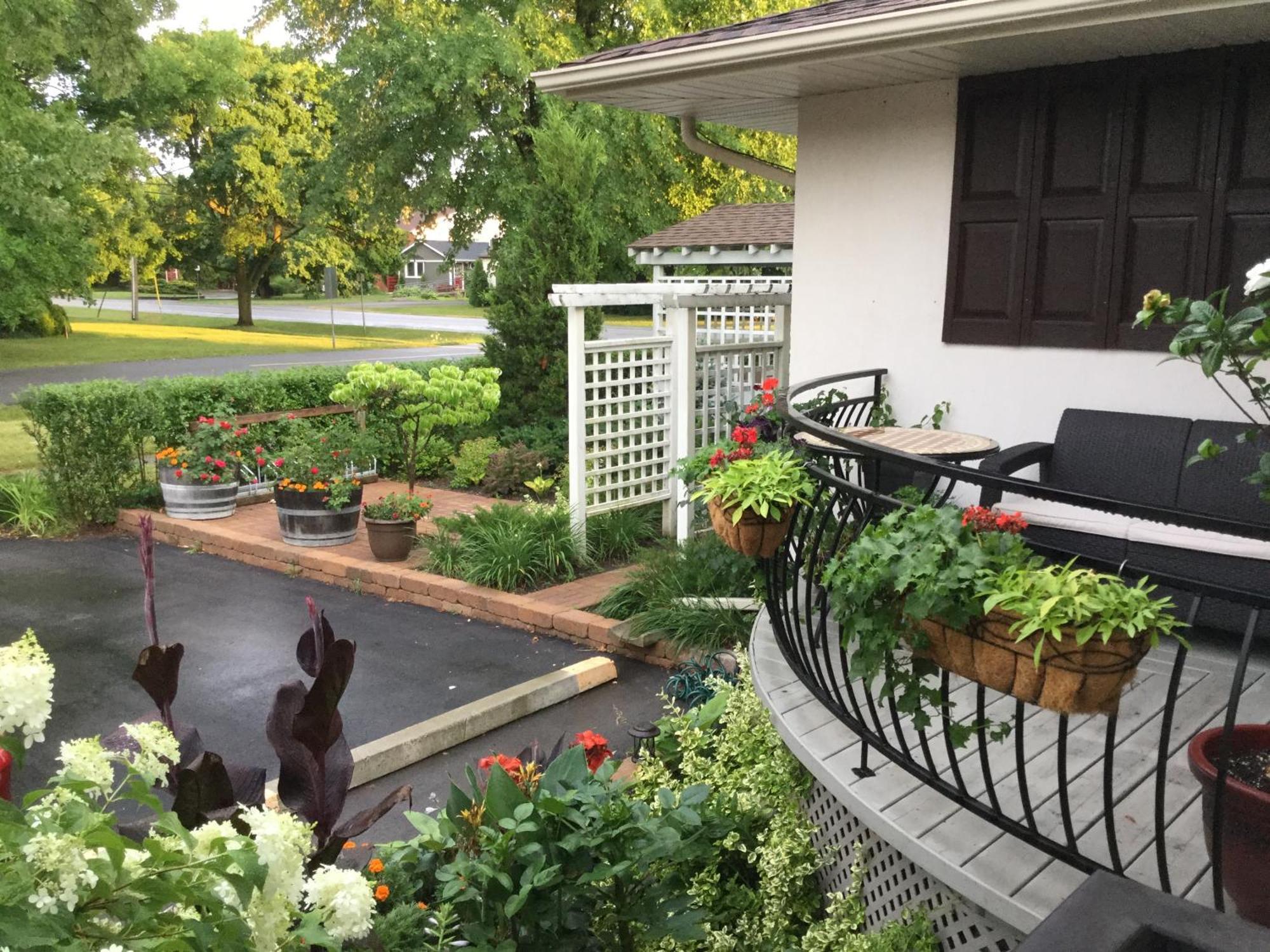 Via Veneto - Old Town Bed & Breakfast Niagara-on-the-Lake Bagian luar foto