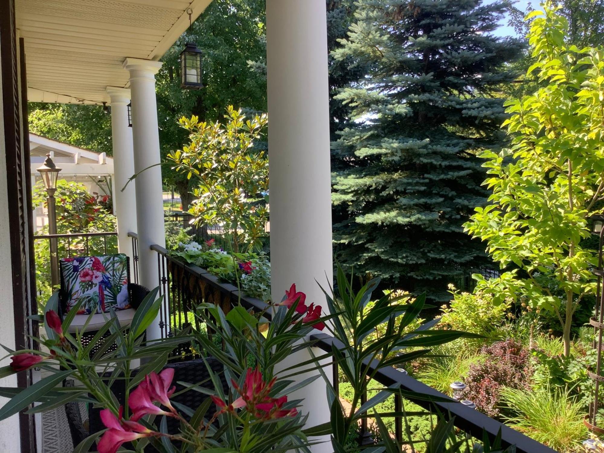Via Veneto - Old Town Bed & Breakfast Niagara-on-the-Lake Bagian luar foto